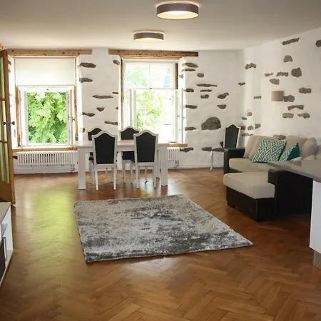 Old Town Niguliste Apartman
